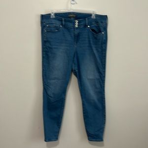 Torrid light blue 20R